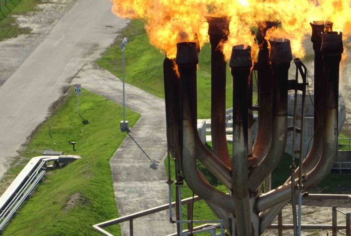 FlareStacks-1030x692 industrial skyworks