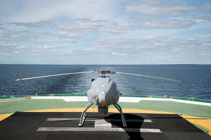 skeldar on boat